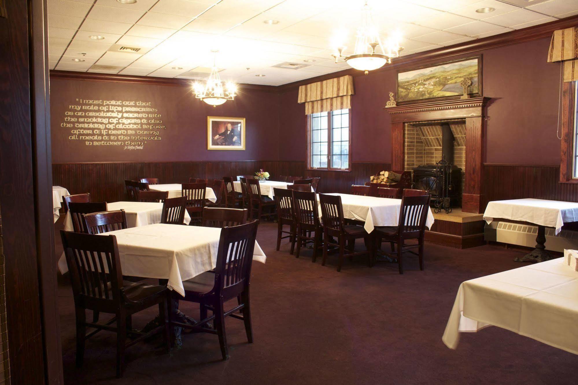 Saint Brendan'S Inn Green Bay Buitenkant foto