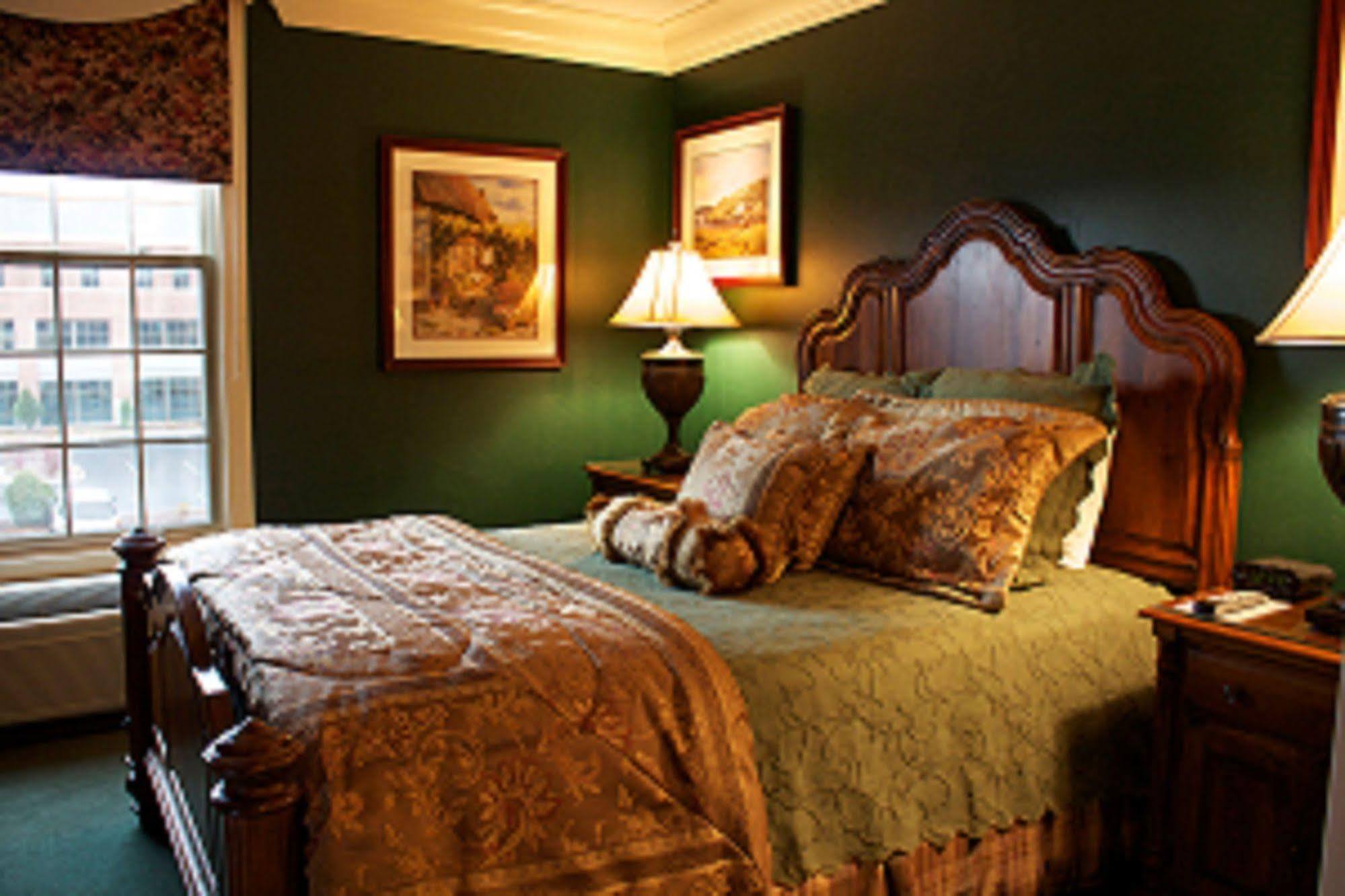 Saint Brendan'S Inn Green Bay Buitenkant foto