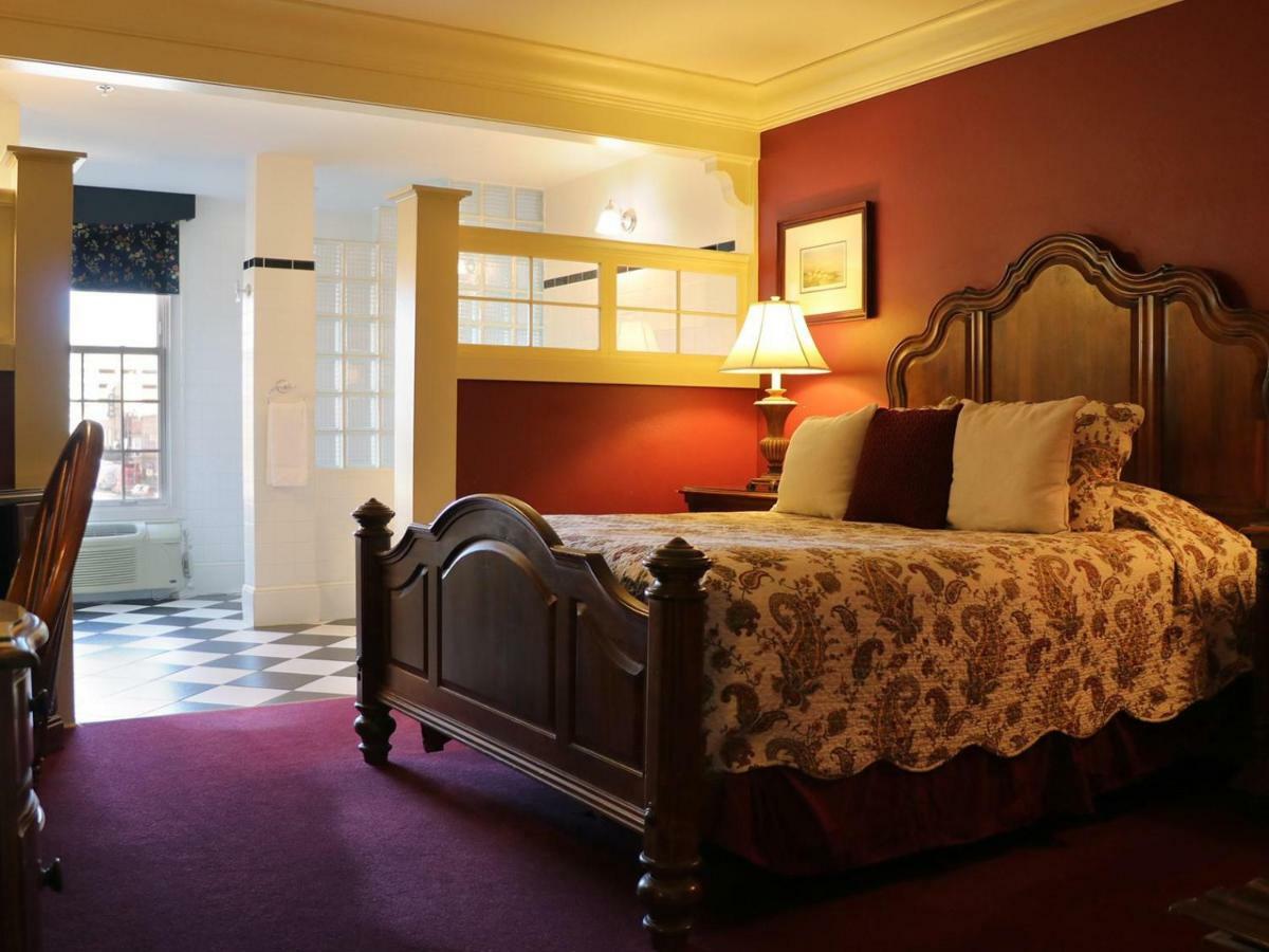 Saint Brendan'S Inn Green Bay Kamer foto